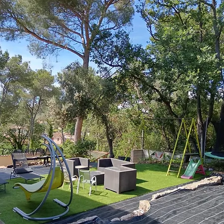 Piscine Calme Foret Сasa de vacaciones La Seyne-sur-Mer